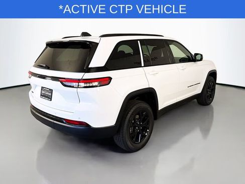 New 2025 Jeep Grand Cherokee Altitude AWD/4WD image 7
