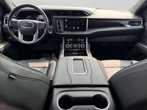 Used 2022 GMC Yukon XL Denali AWD/4WD image 23