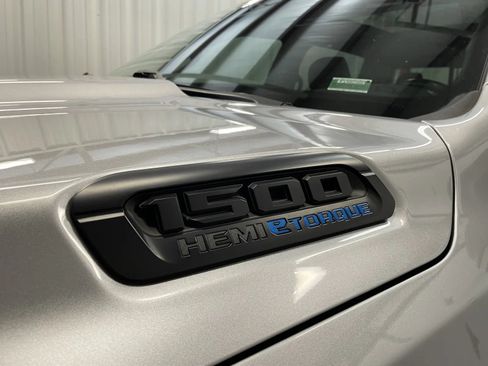 Used 2021 RAM 1500 Big Horn w/ Built-to-serve Edition AWD/4WD image 11