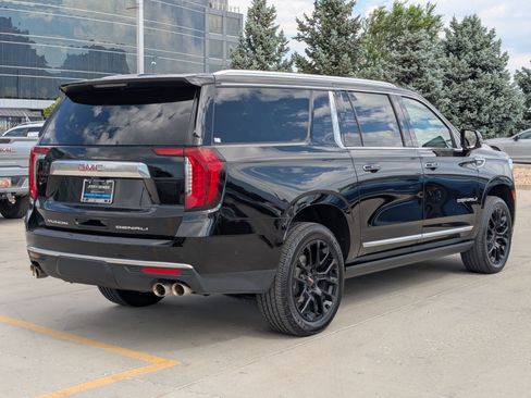 Used 2024 GMC Yukon XL Denali w/ Advanced Technology Package AWD/4WD image 6