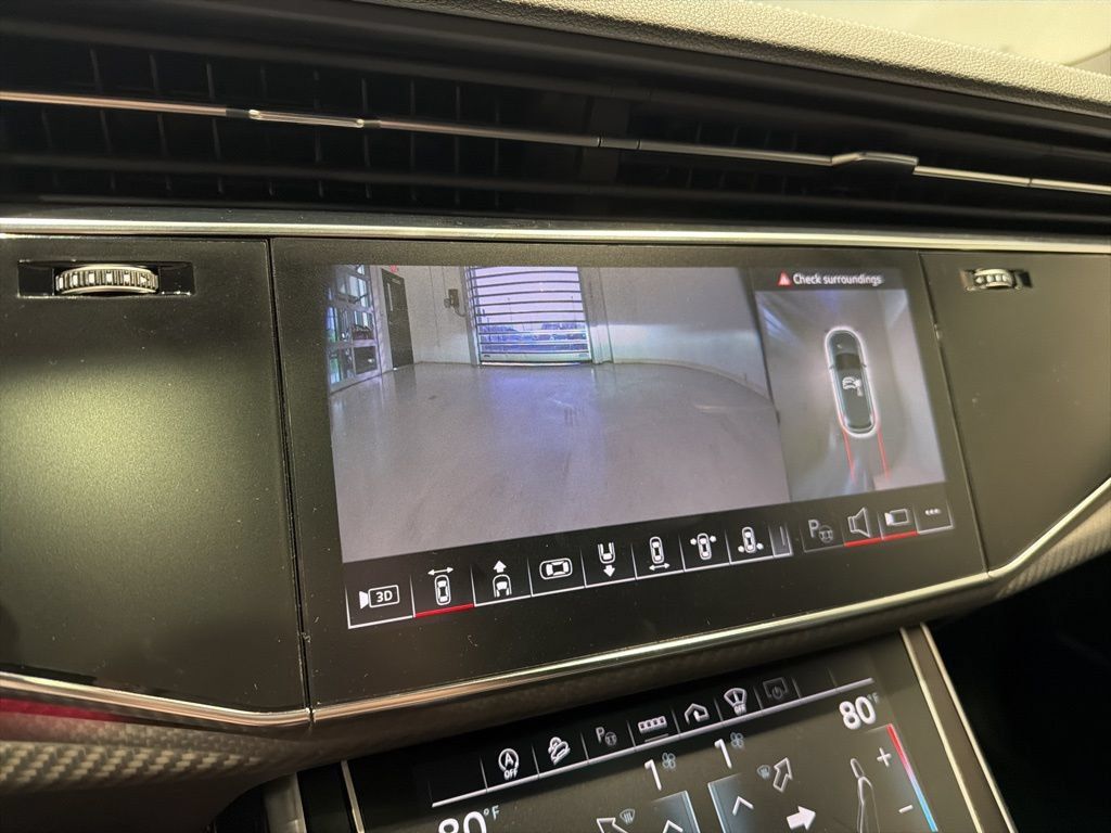 Used 2025 Audi SQ7 Prestige AWD/4WD image 30