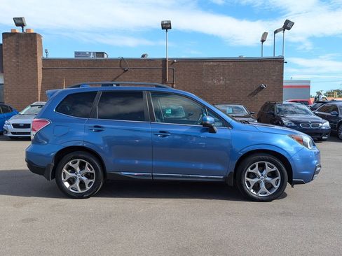 Used 2017 Subaru Forester 2.5i Touring AWD/4WD image 3