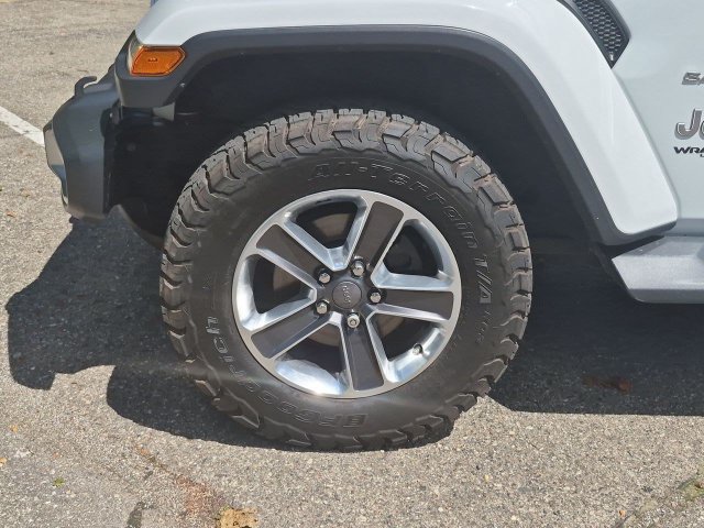 Used 2018 Jeep Wrangler Unlimited Sahara AWD/4WD image 10