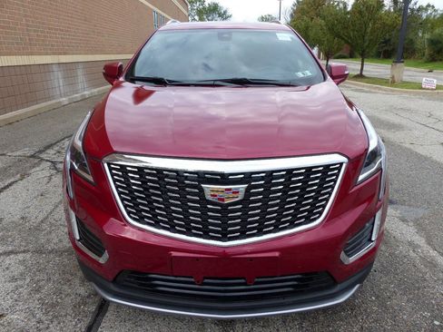 Used 2025 Cadillac XT5 Premium Luxury w/ Technology Package AWD/4WD image 14