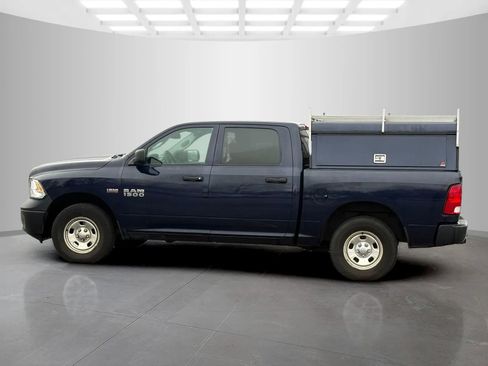 Used 2018 RAM 1500 SLT image 8