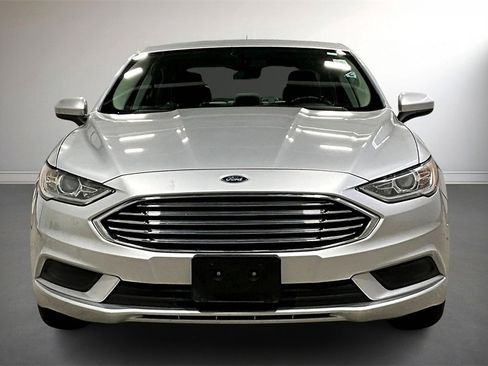 Used 2018 Ford Fusion S image 2