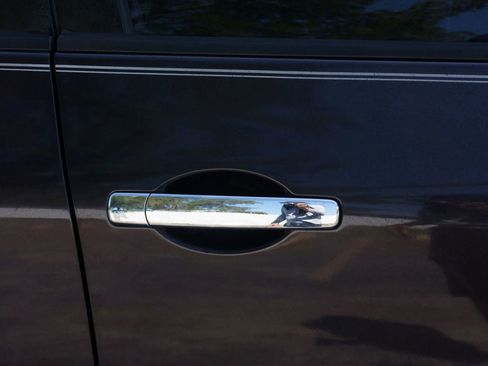 Used 2013 Nissan Rogue S FWD image 12