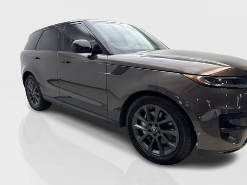 Used 2024 Land Rover Range Rover Sport SE AWD/4WD image 12