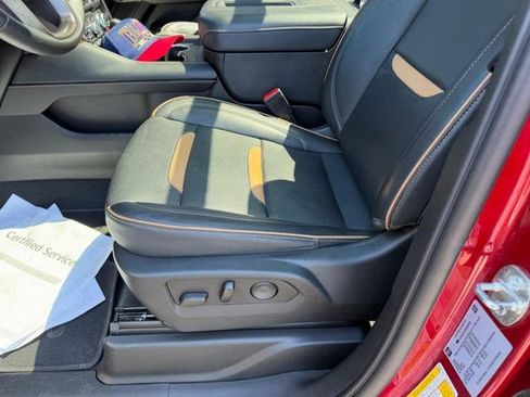 Used 2023 GMC Yukon AT4 w/ AT4 Premium Package image 24