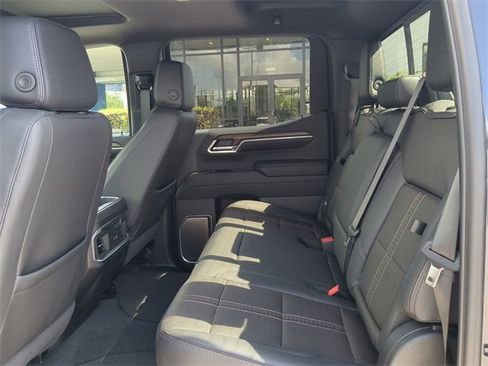 Certified 2024 Chevrolet Silverado 1500 High Country w/ Technology Package image 16