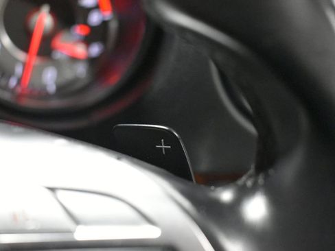 Used 2015 Mercedes-Benz SL 400 image 32