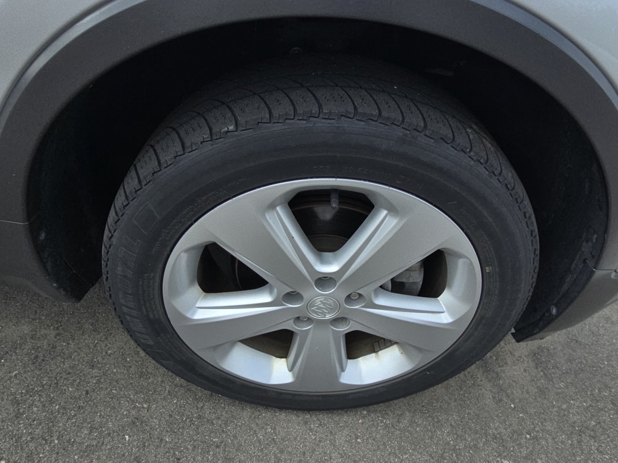 Used 2015 Buick Encore FWD image 9