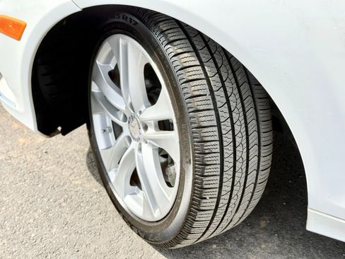 Used 2013 Mercedes-Benz C 300 4MATIC Sedan w/ Premium 1 Pkg image 2