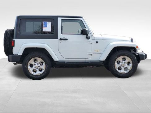 Used 2014 Jeep Wrangler Sahara image 4