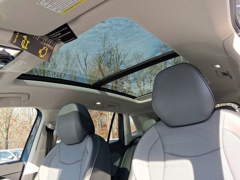 New 2026 Volkswagen Tiguan SE image 9