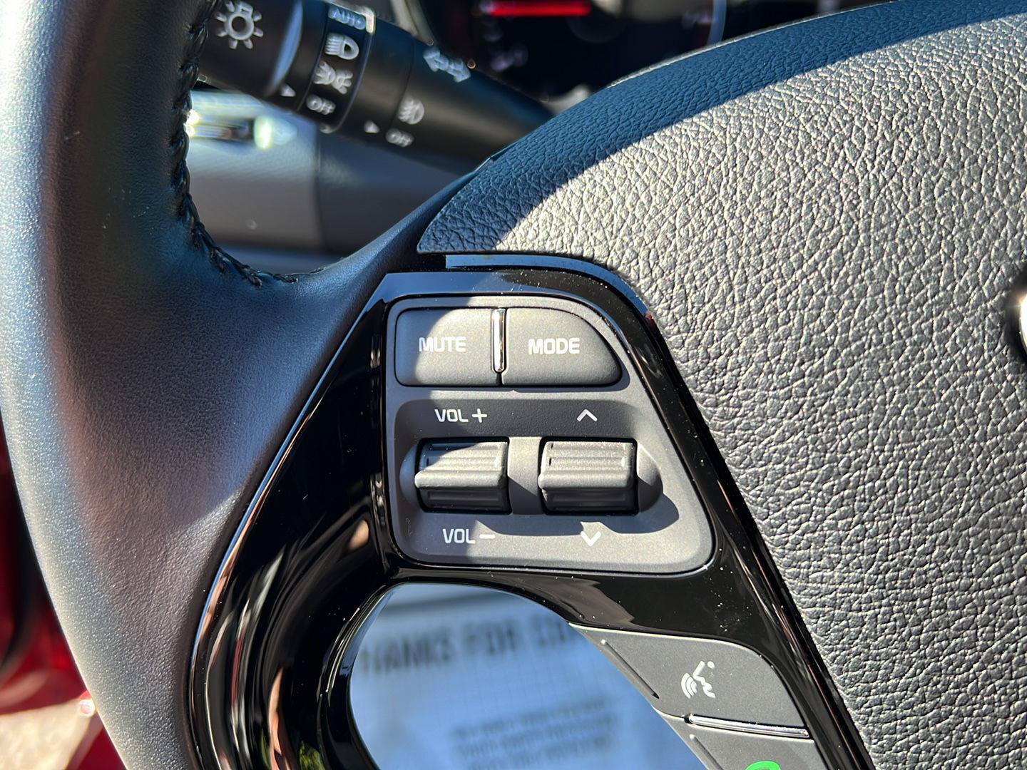 Used 2018 Kia Forte S w/ S Technology Plus Package FWD image 7