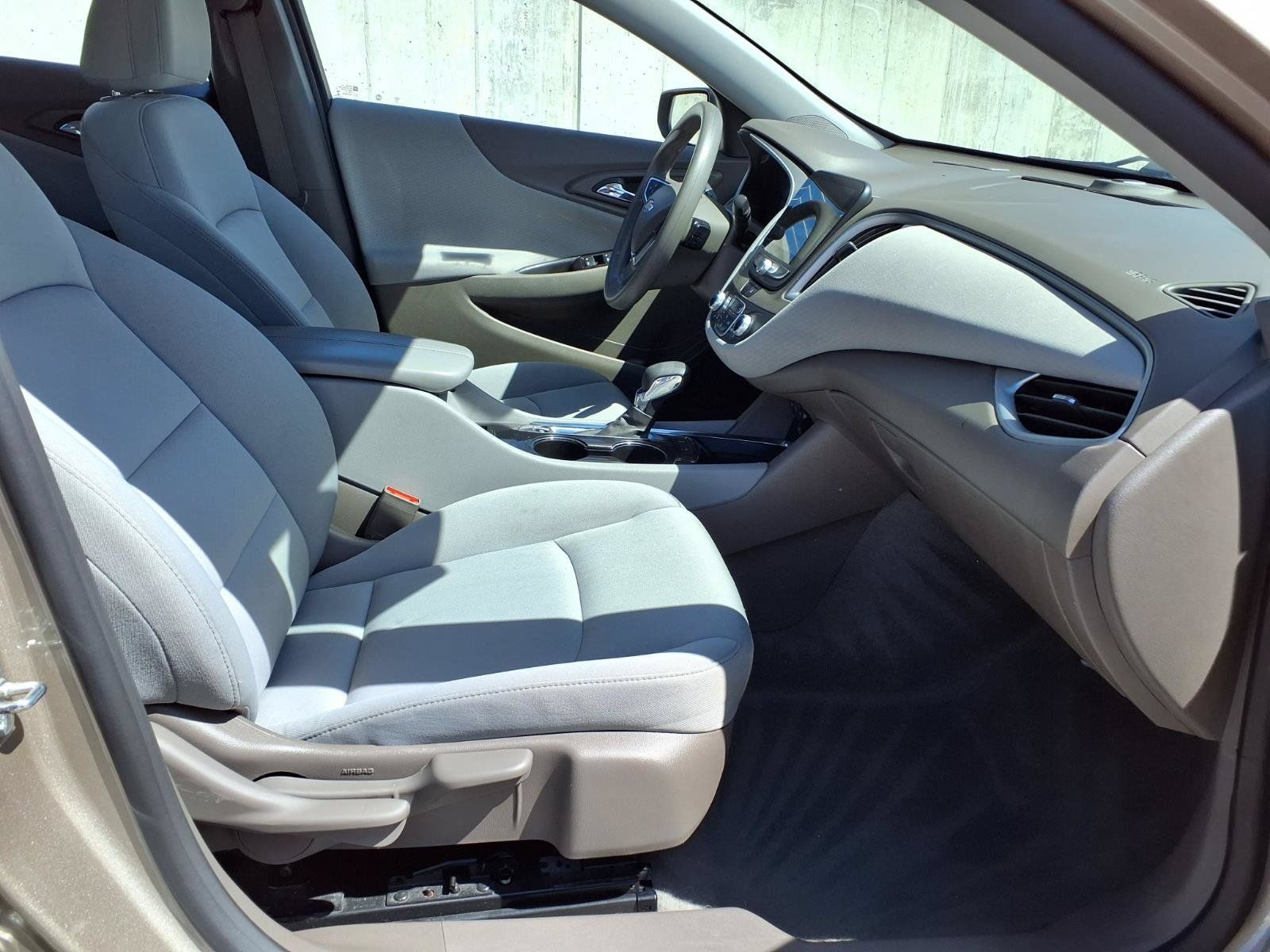 Used 2024 Chevrolet Malibu LT FWD image 18