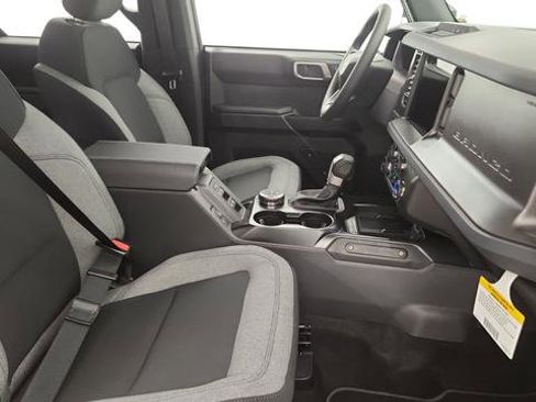 New 2025 Ford Bronco 4-Door image 21