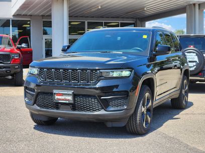 Used 2022 Jeep Grand Cherokee Altitude