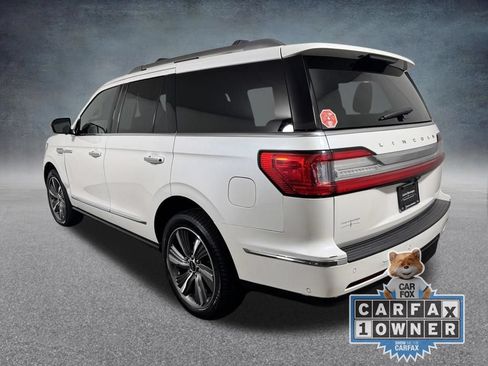 Certified 2019 Lincoln Navigator Reserve AWD/4WD image 4