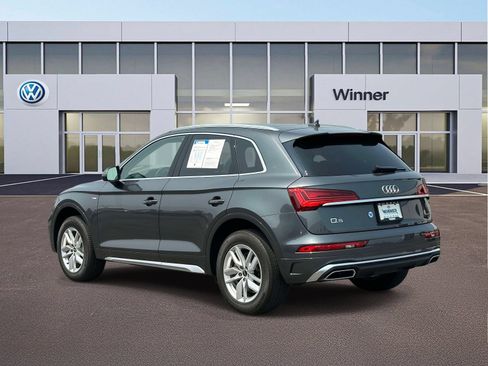 Used 2023 Audi Q5 2.0T Premium w/ Convenience Package AWD/4WD image 3
