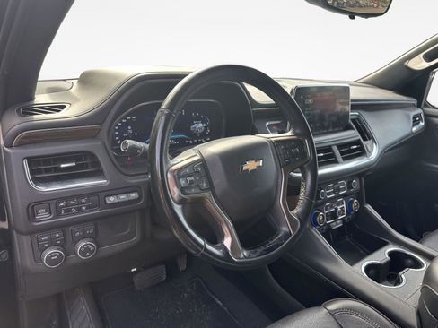 Used 2023 Chevrolet Suburban High Country w/ Premium Package 2 AWD/4WD image 11
