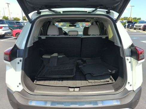 Certified 2023 Nissan Rogue SL w/ SL Premium Package FWD image 19