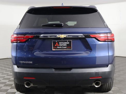 Used 2023 Chevrolet Traverse LS image 9
