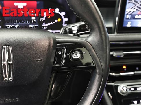 Used 2022 Lincoln Corsair AWD w/ Premium Package image 16