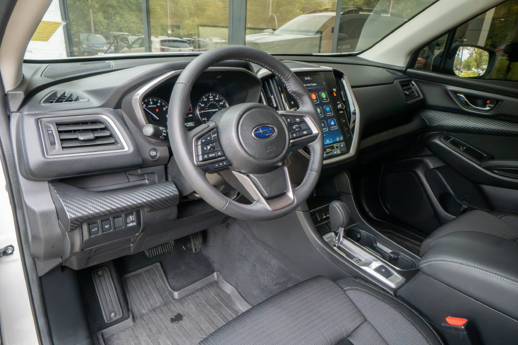 Certified 2023 Subaru Ascent Premium w/ Convenience Package AWD/4WD image 9