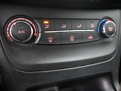 Used 2019 Nissan Sentra S image 14