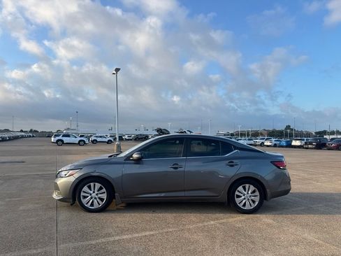 Certified 2020 Nissan Sentra S FWD image 9