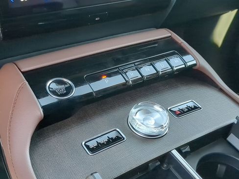New 2026 Lincoln Navigator Reserve AWD/4WD image 19