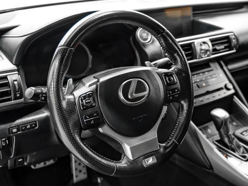 Used 2019 Lexus IS 300 RWD image 17