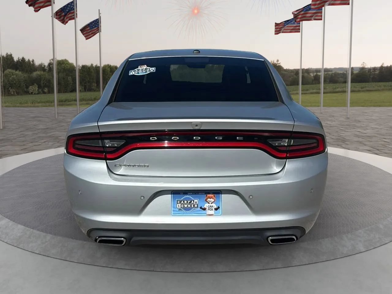 Used 2020 Dodge Charger SXT RWD image 4