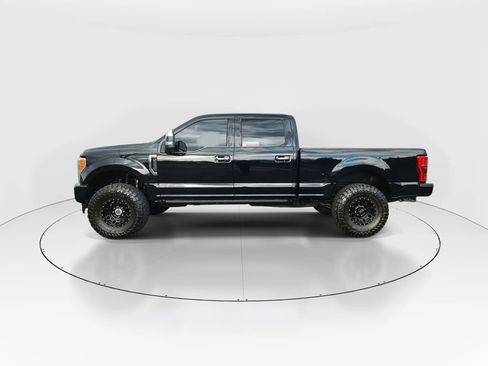 Used 2018 Ford F250 Platinum w/ Platinum Ultimate Package image 5