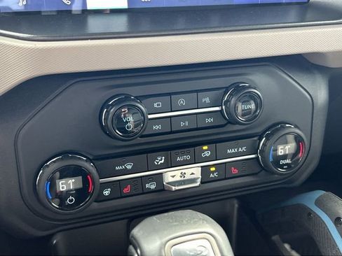 Used 2024 Ford Bronco Wildtrak AWD/4WD image 22