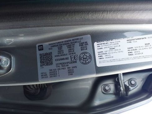 Used 2023 GMC Canyon AT4 w/ AT4 Premium Package AWD/4WD image 25
