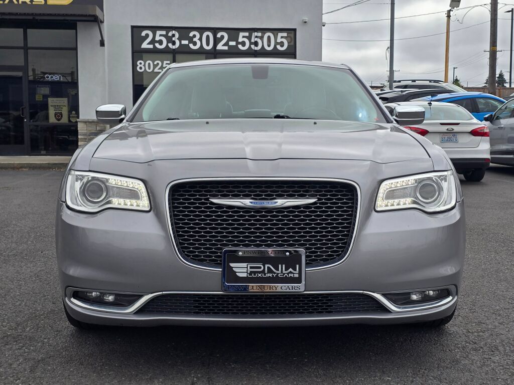 Used 2018 Chrysler 300 Limited AWD/4WD image 3
