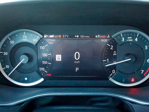 Used 2022 Jaguar F-PACE S image 37