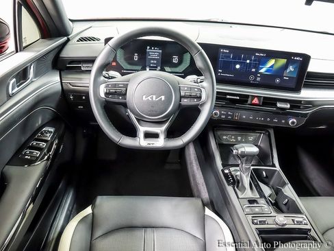 Used 2025 Kia K5 GT-Line w/ GT-Line Premium Package image 13