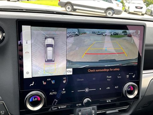 Used 2025 Lexus GX 550 image 27