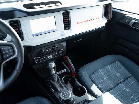 Used 2023 Ford Bronco Heritage Edition image 17