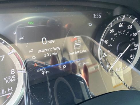 Used 2021 Toyota Highlander XLE FWD image 9