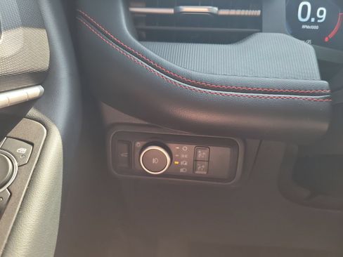 Used 2025 Ford Explorer ST-Line w/ Premium Package RWD image 16