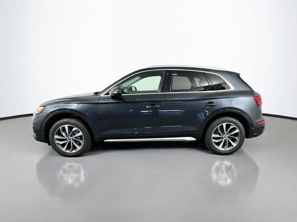 Used 2021 Audi Q5 2.0T Premium Plus w/ Premium Plus Package AWD/4WD image 3