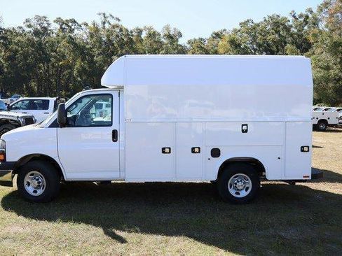 New 2025 Chevrolet Express 3500 w/ Power Convenience Package RWD image 3