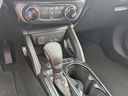 Used 2025 Chevrolet TrailBlazer LT image 19