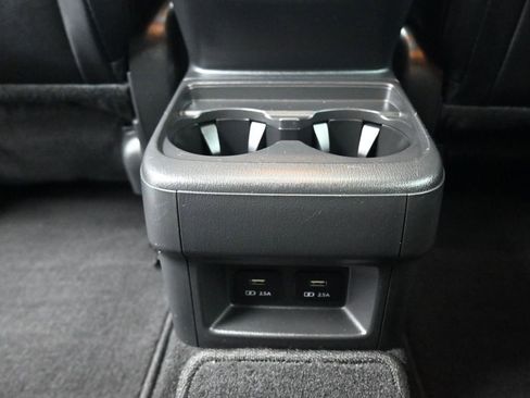 Used 2023 MAZDA CX-9 Touring image 32