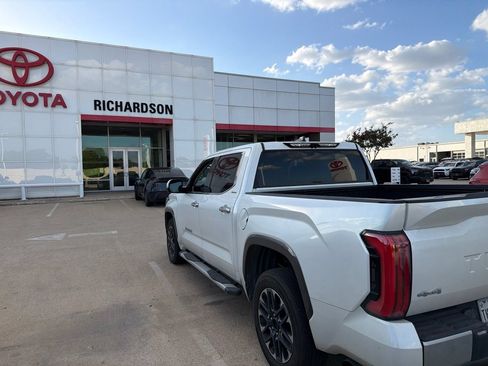 Used 2023 Toyota Tundra Limited AWD/4WD image 6